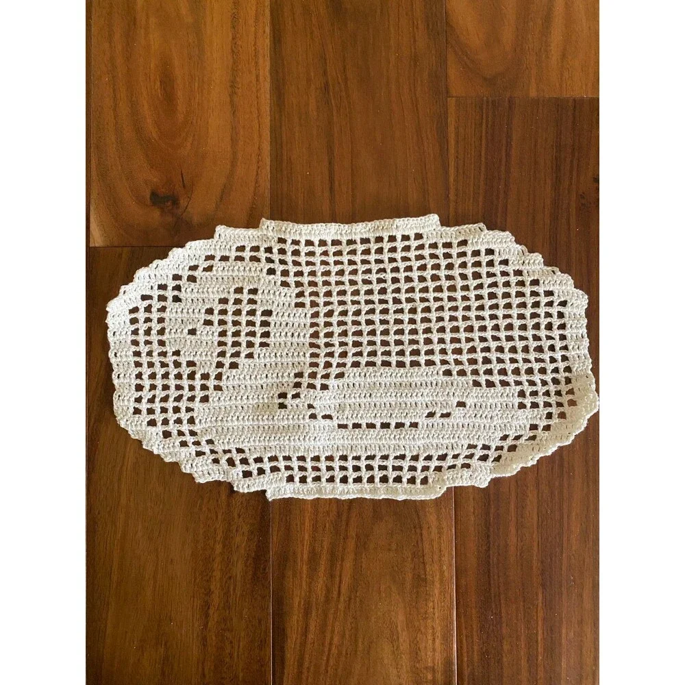 VTG Handmade Crochet Swan Filet Doily White MINT